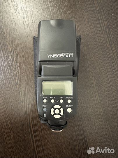 Вспышка YN565EX3