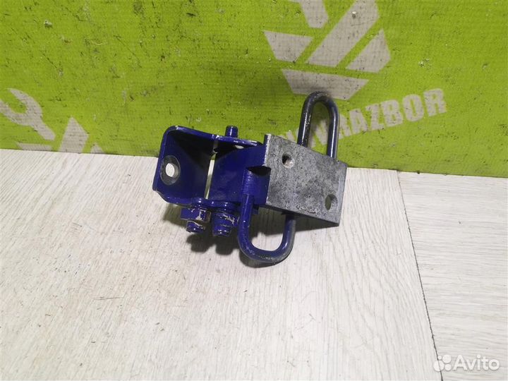 Петля двери задней левой нижняя Шкода Октавия А4