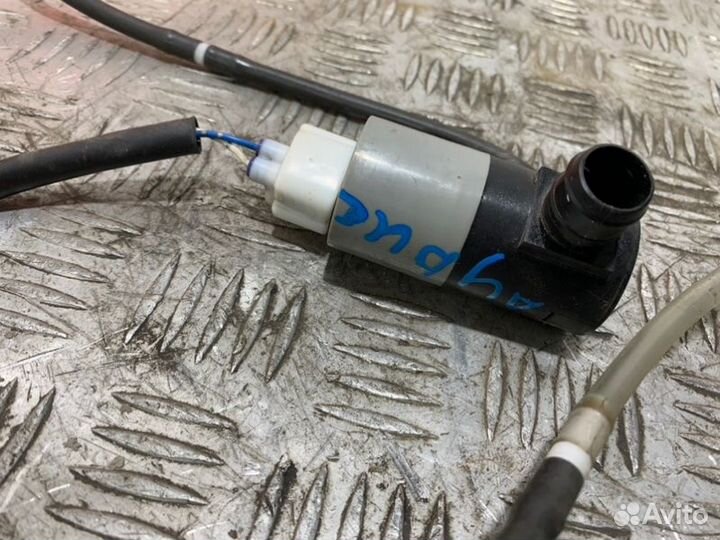 Насос омывателя Toyota Auris ZRE151