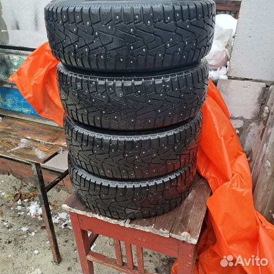 Pirelli Ice Zero 185/60 R15