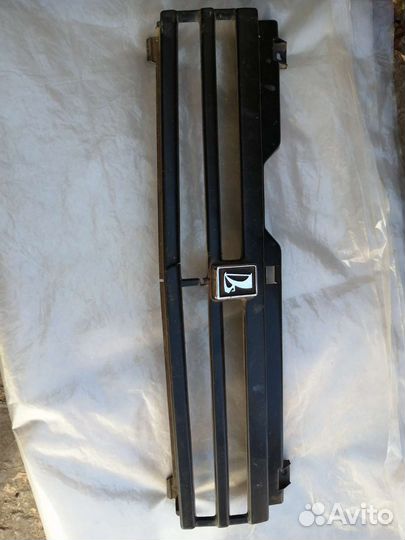 Пластик на ваз 2109 и 2107 решетка радиатора