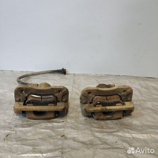 Задний суппорт Hyundai Tucson 1