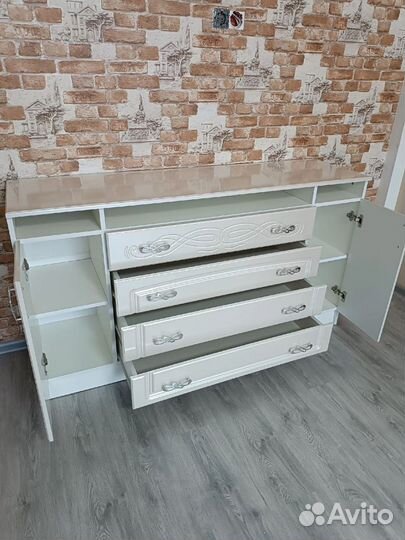 Сборка и разборка мебели, мастер на час, мебельщик