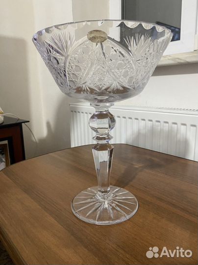 Хрустальная ваза