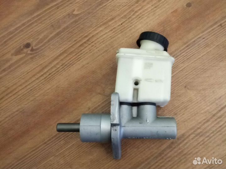 Главный тормозной Шевроле Лачетти универсал 2007г