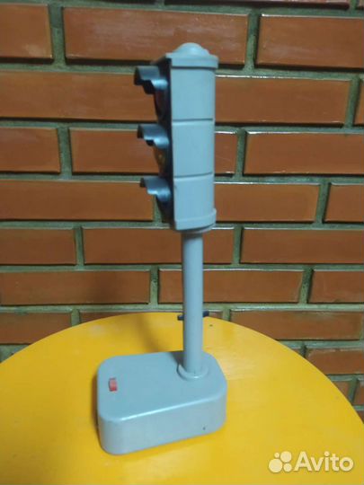 Светофор от пионерской железной дороги