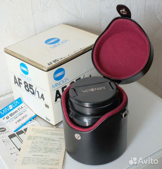Minolta AF 85\1,4 G (Japan)