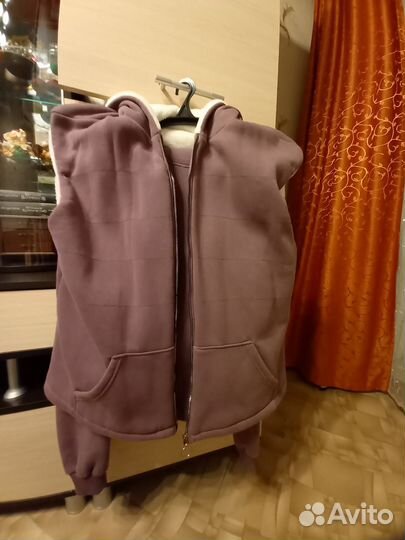 Спортивный костюм женский