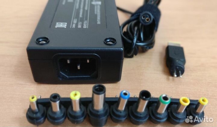 Универсальный блок питания для ноутбуков 120W