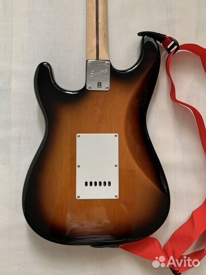 Электрогитара Fender Squier с комбиком