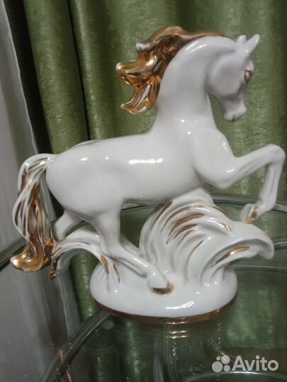 Статуэтка Златогривый конь Лошадь фарфор лфз СССР
