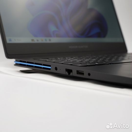 Honor Hunter v700 RTX 2060/i7-10750H/16GB/512GB
