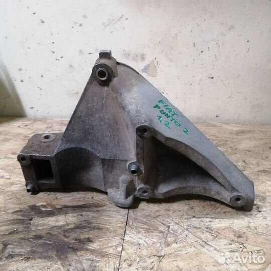 Кронштейн генератора Fiat Punto 2 (46548451)