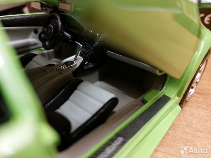 Коллекционная модель Lamborghini Murcielago 1:18