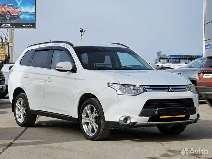 Mitsubishi Outlander 2.4 CVT, 2012, 200 000 км