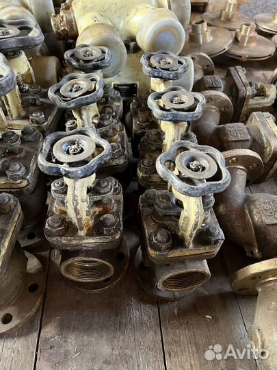 Клапан запорный 595-03.006 ру-10, ду-32 новый