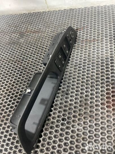 Блок кнопок стеклоподъемников Bmw X5 E70 3.0