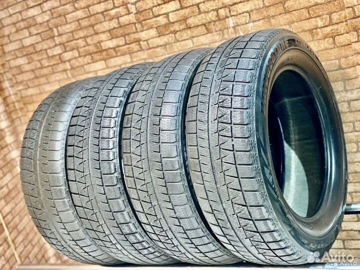 Bridgestone Blizzak Revo GZ 225/60 R17
