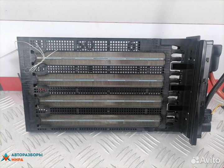 Радиатор отопителя (печки) BMW 5 F07/F10/F11 2011