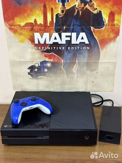 Xbox One 500 gb + игры на приставке