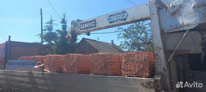 Кирпич красный