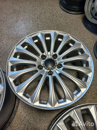 Диски R17 5*114,3 цо67.1 ET40