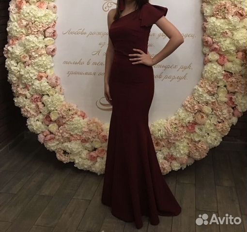 Платье вечернее