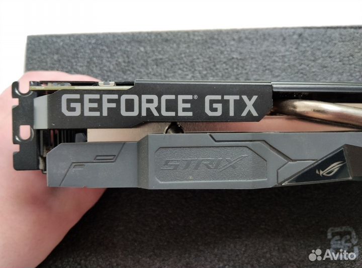 Игровая видеокарта Asus Geforce GTX 1650 Super ROG