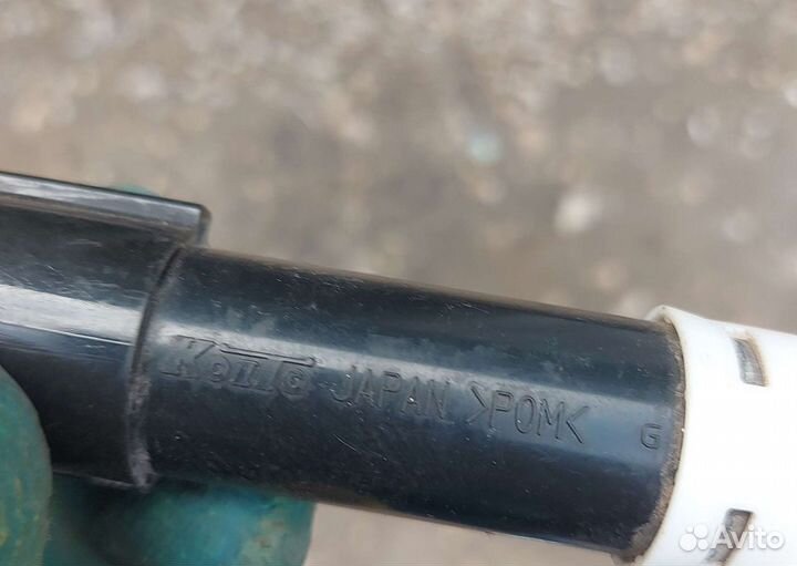 Форсунка омывателя фары Мазда 3 бл