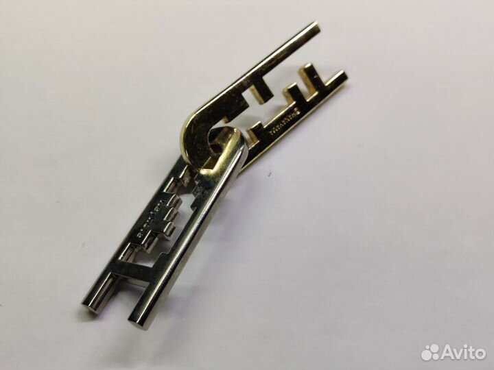 Головоломка металлическая hanayama