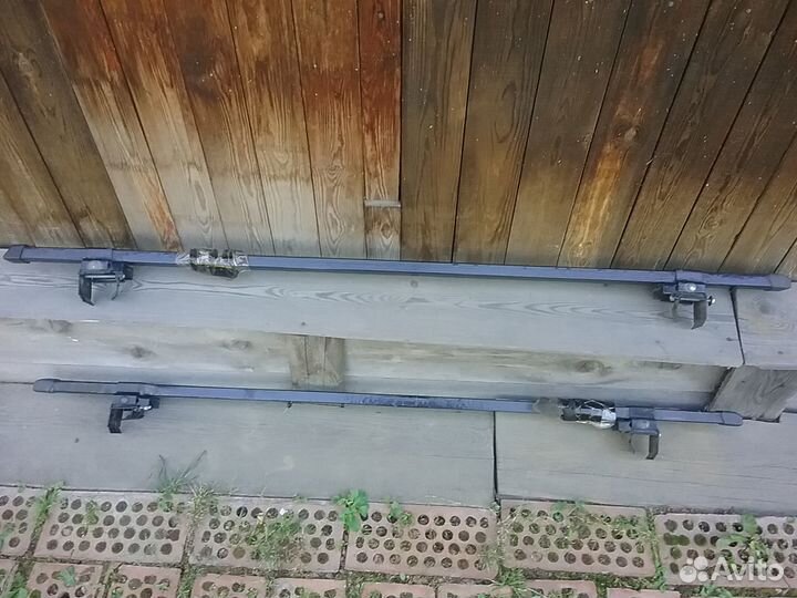Багажник с поперечными креплениями