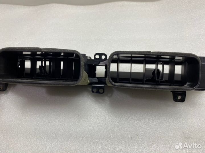 Воздуховод центральный Toyota Camry V70 2018-2021