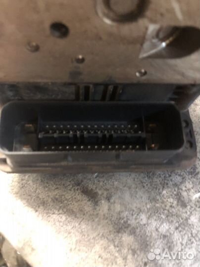 Блок ABS Audi A8 D4