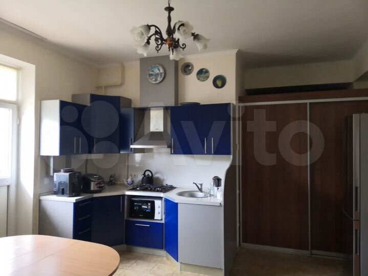 2-к. квартира, 55 м², 2/5 эт.