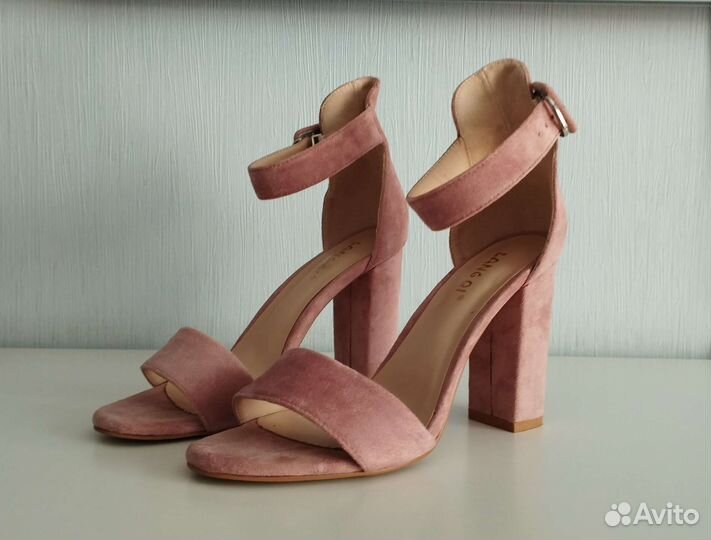 Босоножки 39