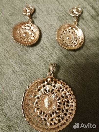 Набор серьги и подвеска