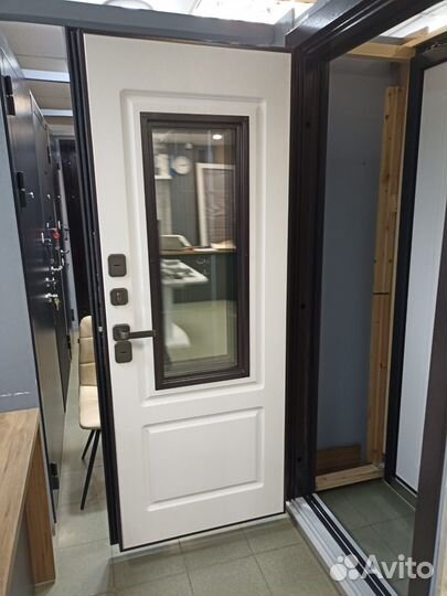 Дверь металлическая с терморазрывом