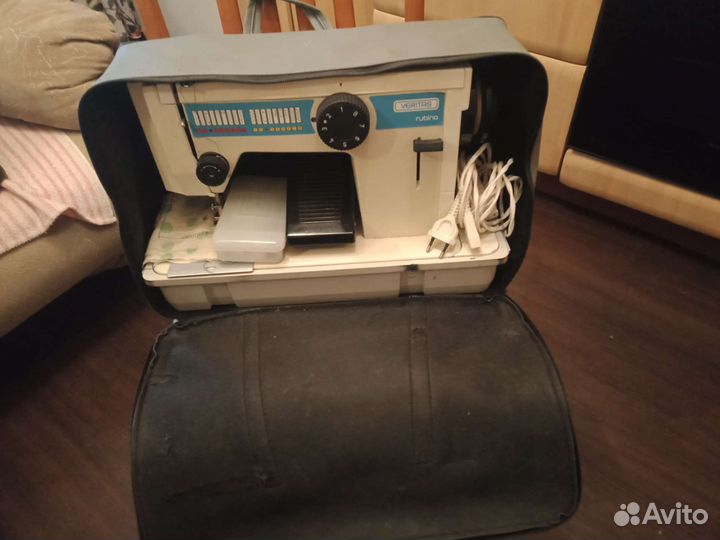 Швейная машина Veritas