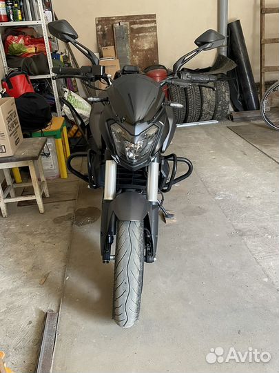 Мотоцикл Dominar 400