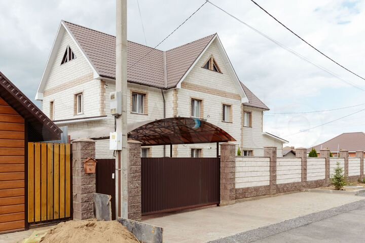 Дом 136,1 м² на участке 11 сот.