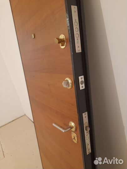 Дверь входная бу