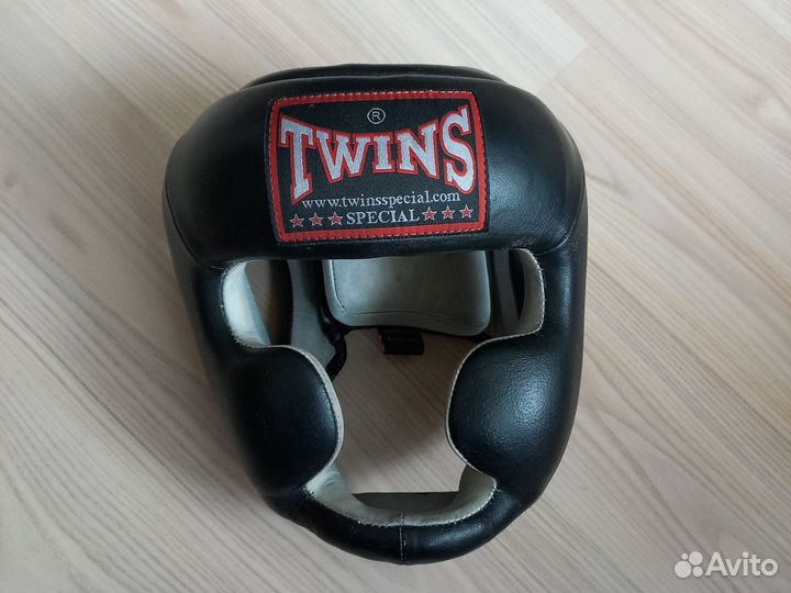 Боксерский шлем Twins Special, размер L