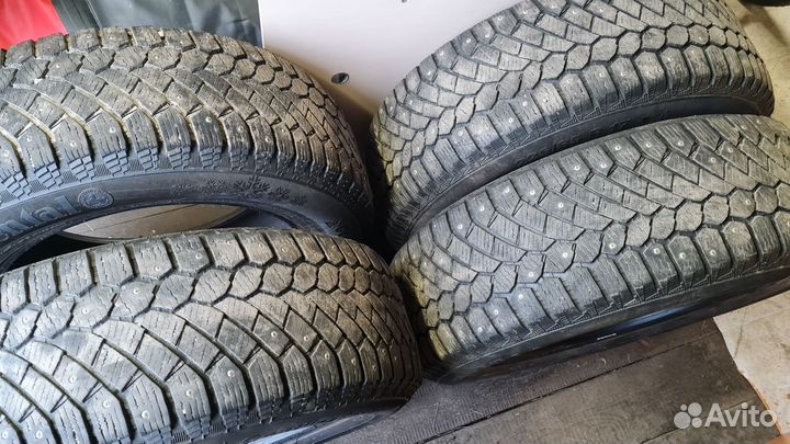 Continental ContiIceContact 4x4 225/65 R17 102T