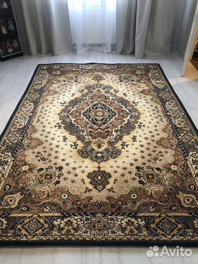 Ковер шерстяной