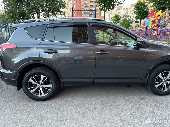 Toyota RAV4 2.0 CVT, 2016, 125 000 км