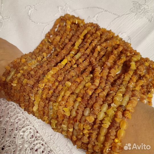 Лечебные бусы из не обработанного Янтаря