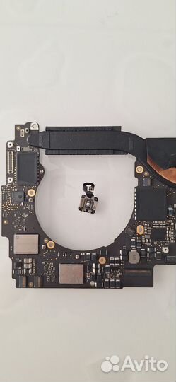 Macbook pro 13 2020 A2251 разбор материнская плата