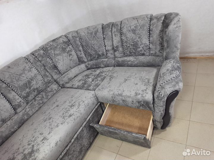 Угловой диван