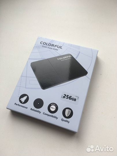 Внутренний SSD-диск Colorful 2.5 256GB SL500