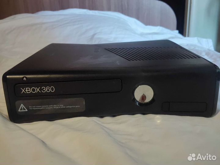 Xbox 360 Б/У всё в комплекте